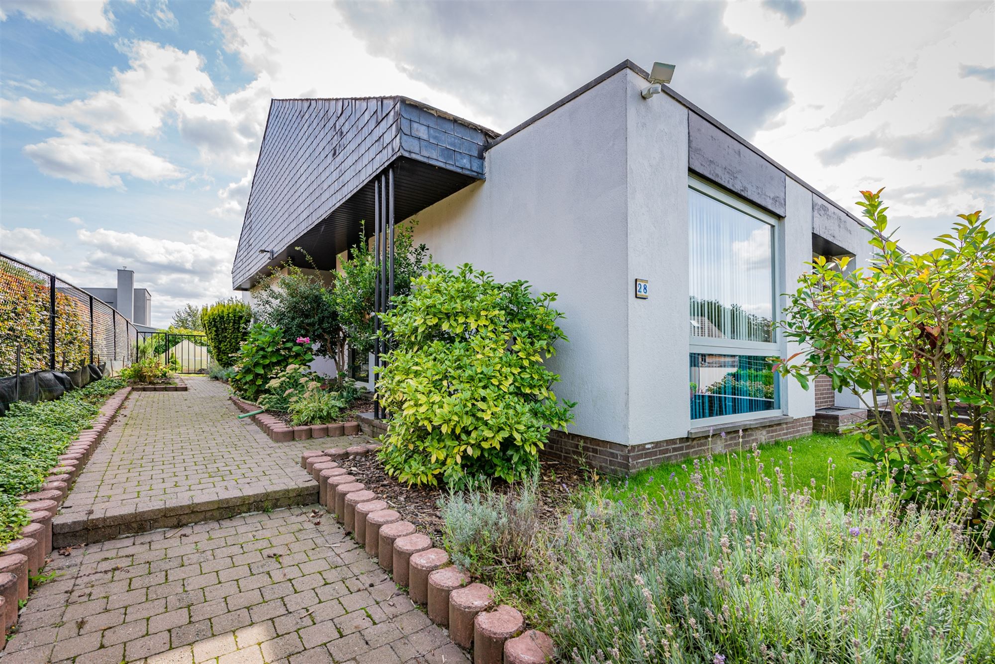 Ruime viergevelwoning met 4 slaapkamers en garage foto 30