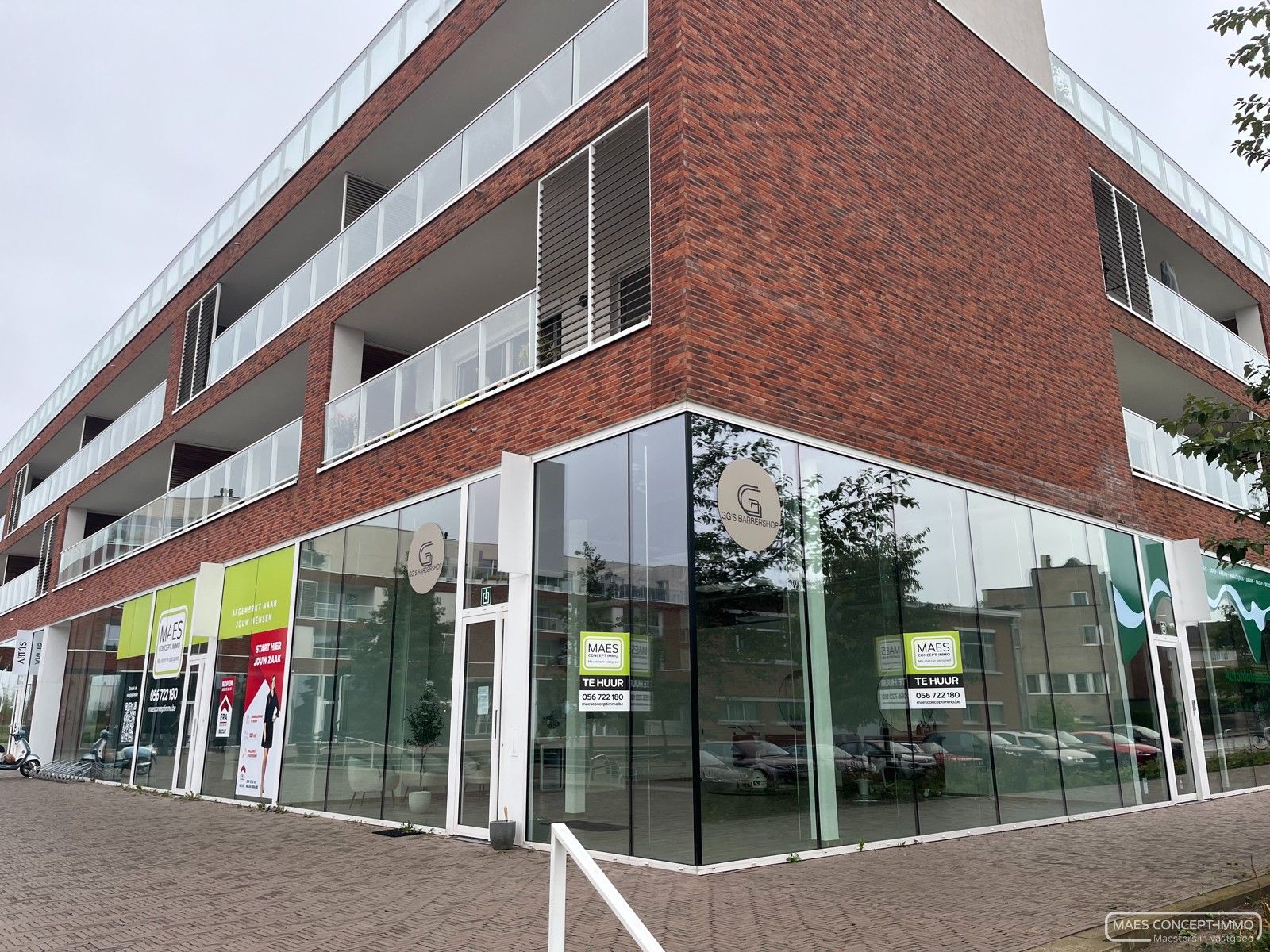 Nieuwbouw handelsruimte te huur in centrum van Zwevegem op toplocatie foto 1