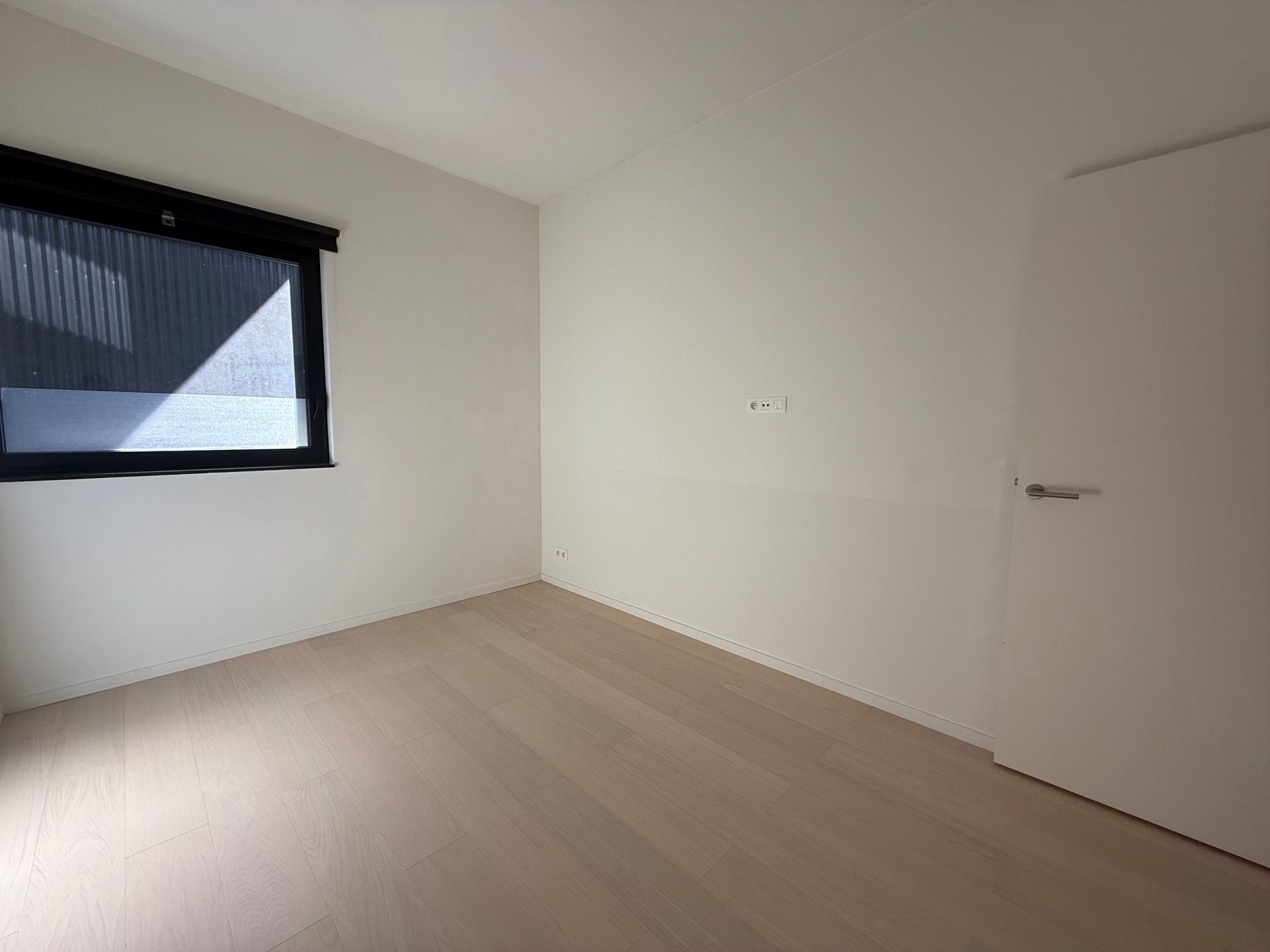AALST - CENTRUM - Lichtrijk gelijkvloers appartement met staanplaats foto 13