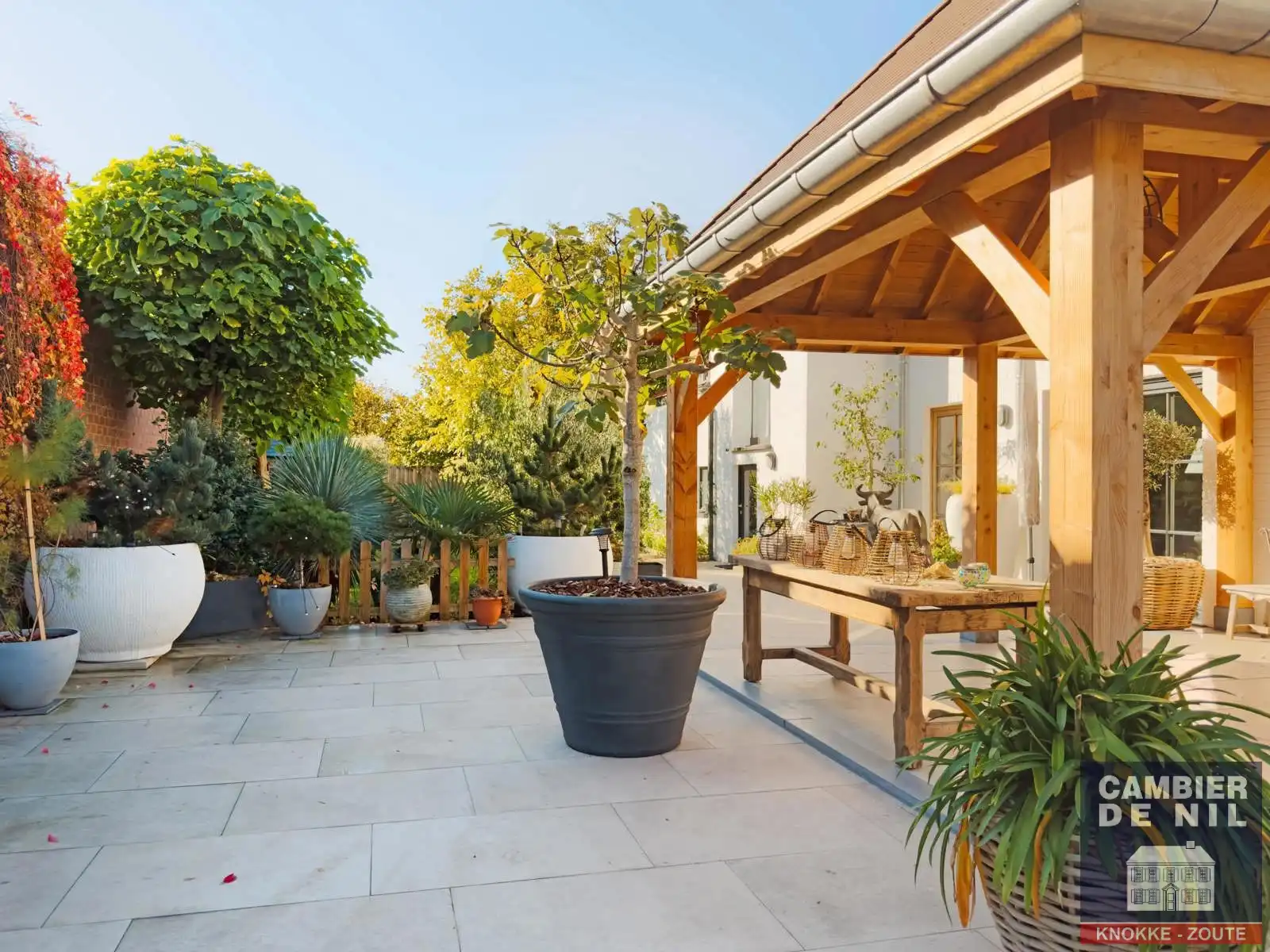 Alleenstaande woning in een residentiële omgeving foto 2