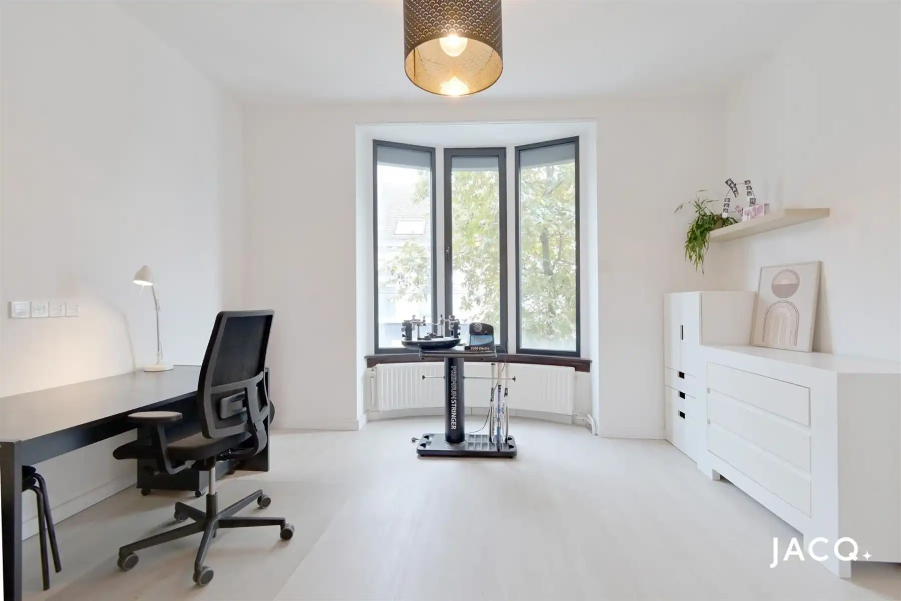 Karaktervolle, volledig gerenoveerde woning te Deurne ! foto 13