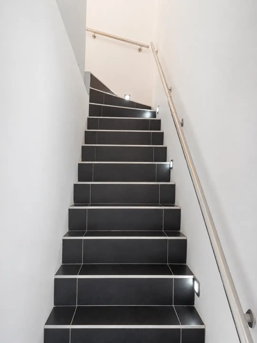 Ruime gezinswoning van 215 m² met vier à vijf kamers en tuin foto 12