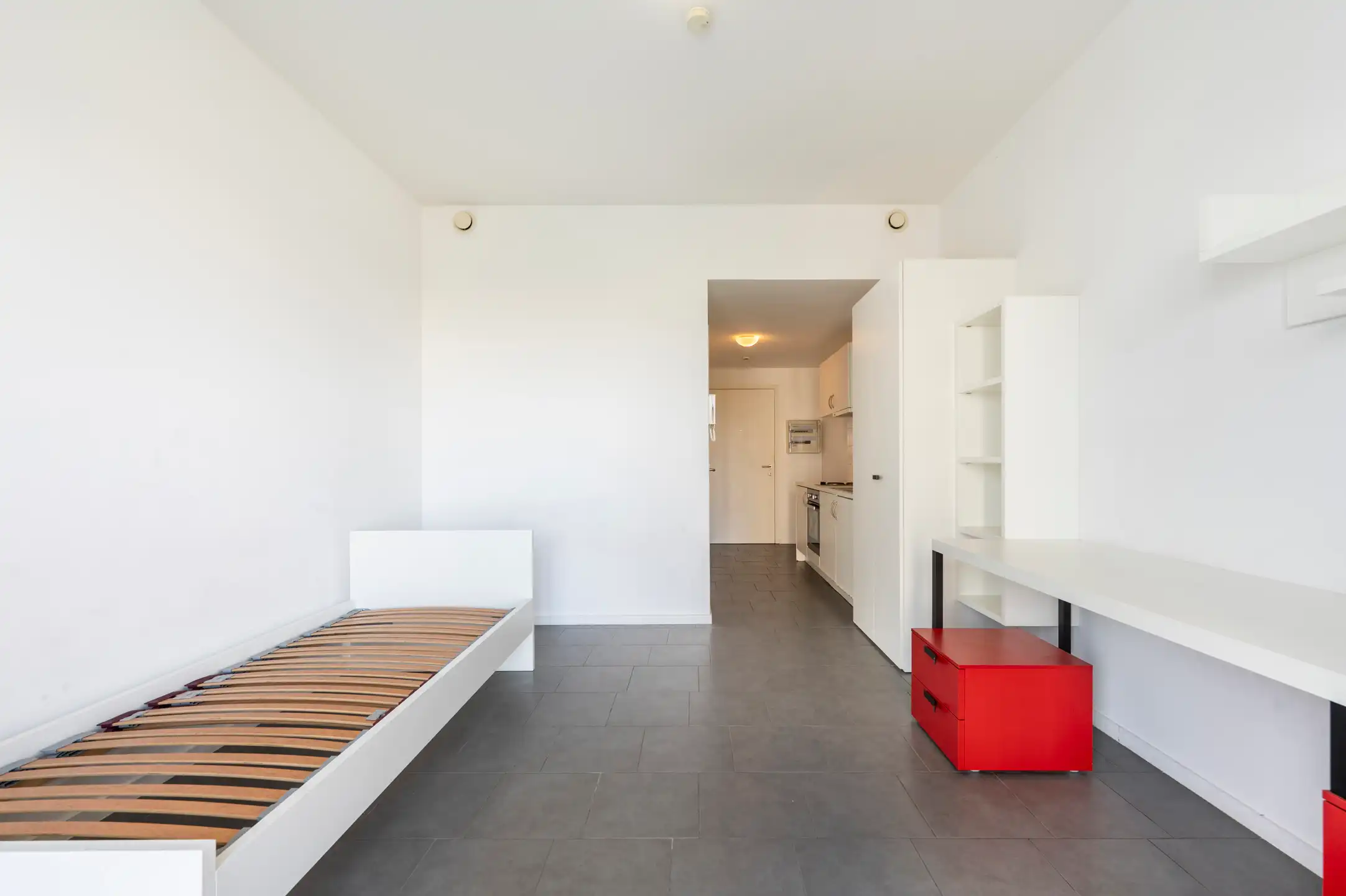 Lichtrijke studio met terras en topligging in Antwerpen foto 6