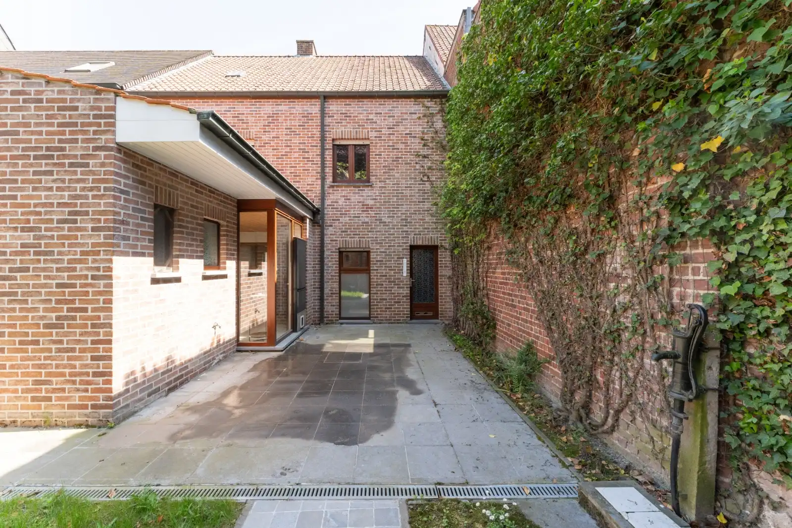 Ruime gezinswoning in het hart van Ardooie! foto 22