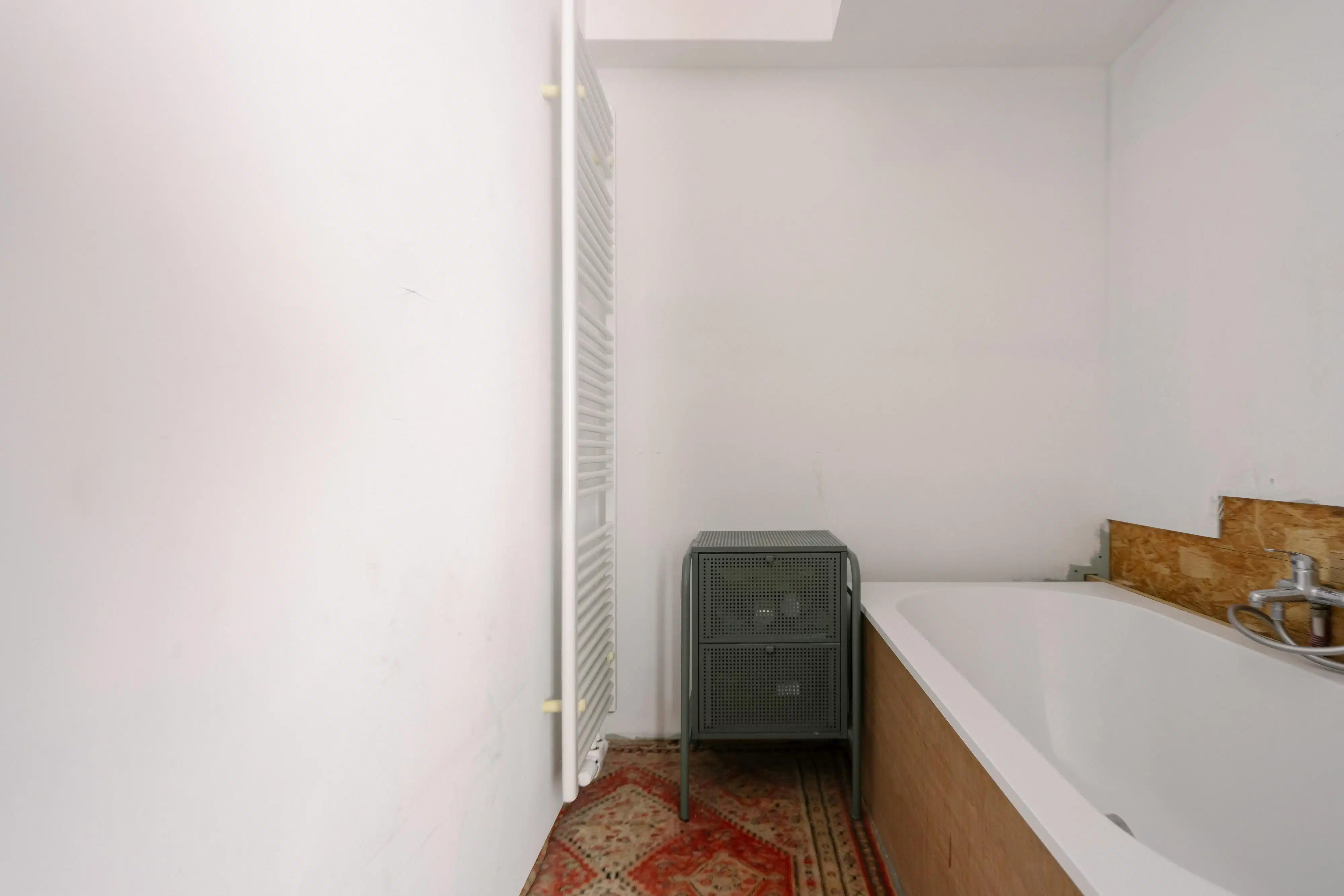 Gerenoveerde woning met authentieke elementen en magazijn foto 17