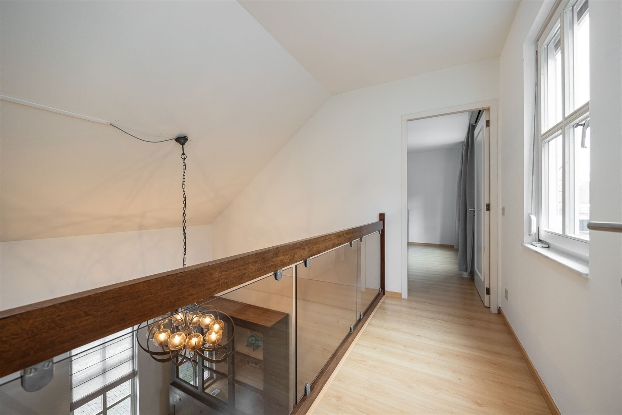 Moderne vrijstaande woning met royale tuin  foto 20