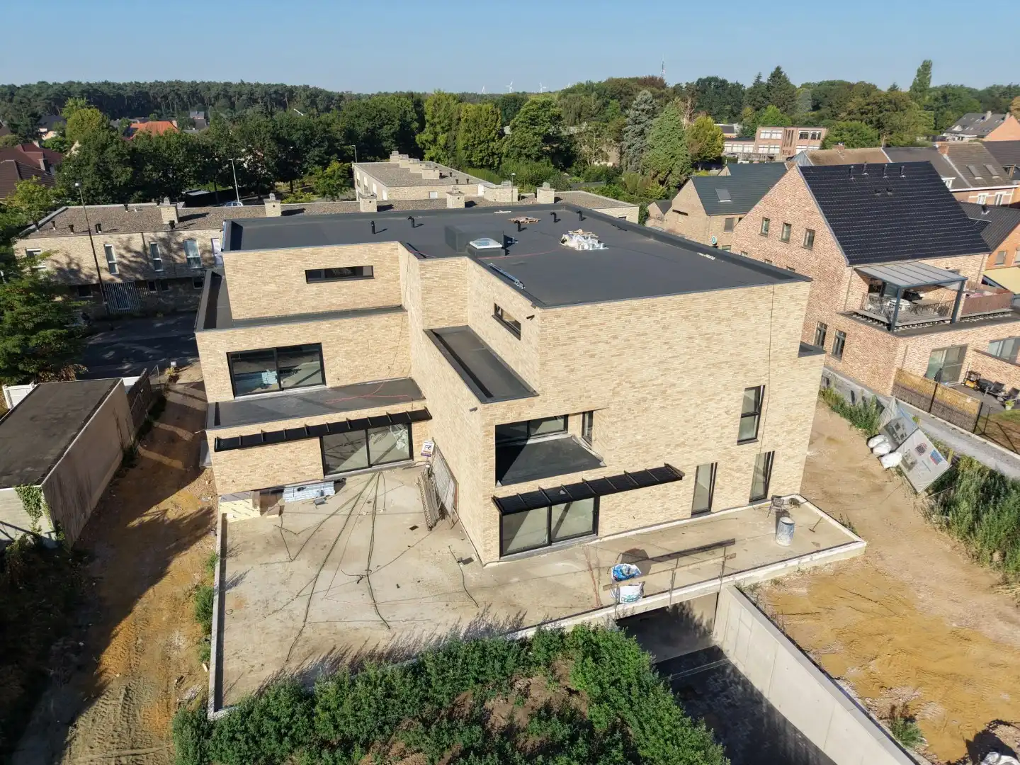 MODERN EN ENERGIEZUINIG NIEUWBOUWAPPARTEMENT MET 1 SLAAPKAMER, TERRAS EN AUTOSTANDPLAATS TE HAM CENTRUM foto 4