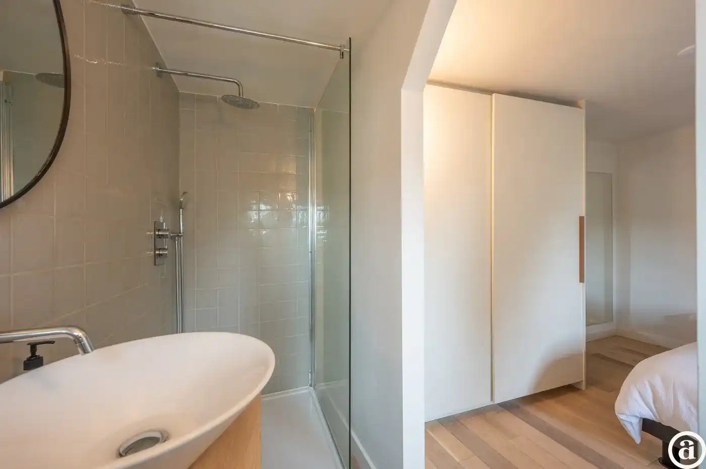 Charmante woning vlakbij Dominicanenkerkje in hartje Zoute. foto 27