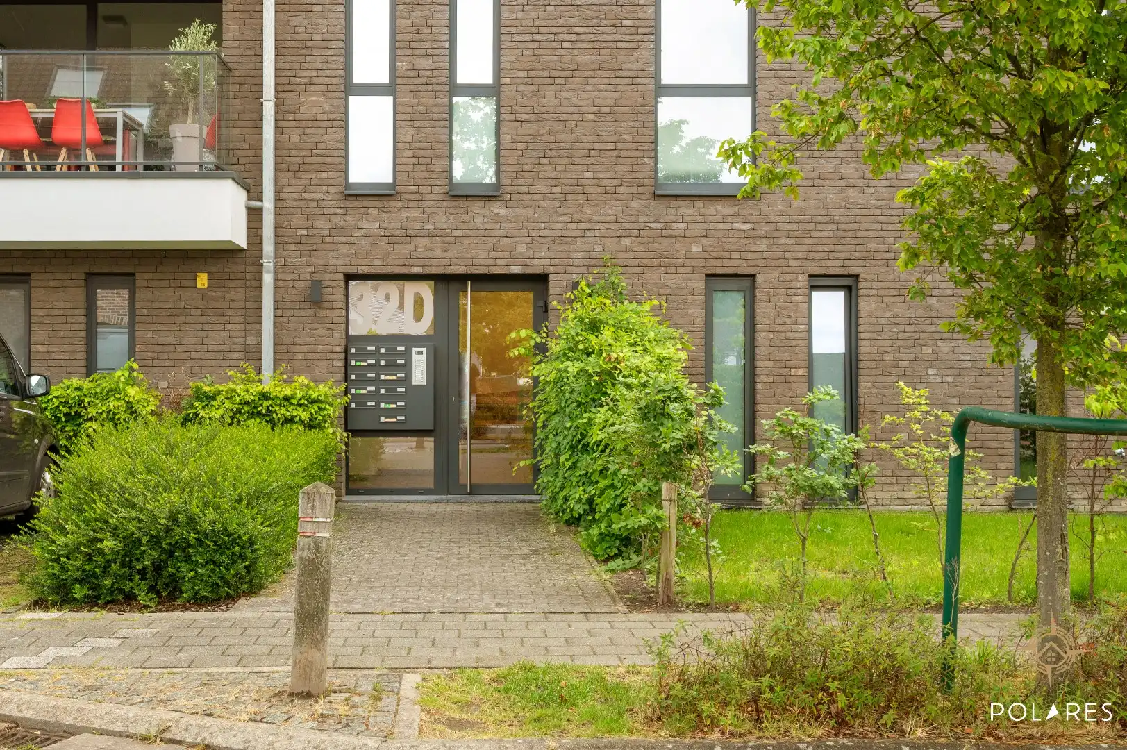 Instapklaar en energiezuining appartement met zonnige tuin en staanplaats foto 3