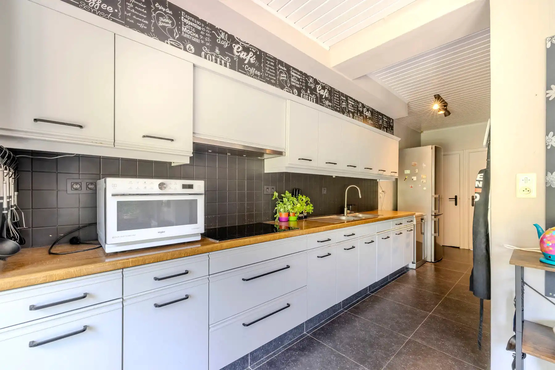 Instapklare woning met 4 slpks, 2 badks en gezellige tuin foto 9