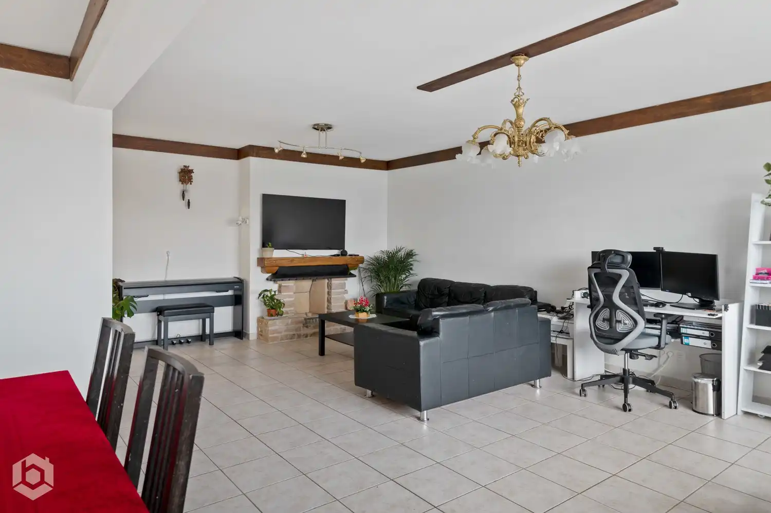 Appartement met 2 slaapkamers en dubbele terras met prachtig uitzicht op de binnenstad foto 4