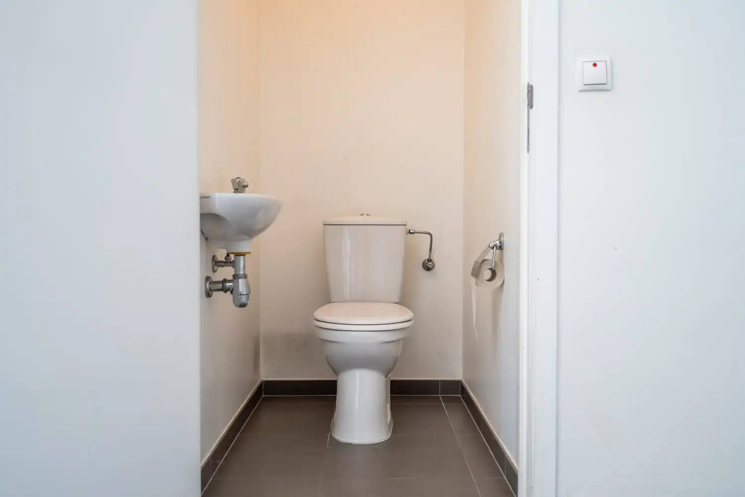 VEELZIJDIGE HANDELSRUIMTE foto 13