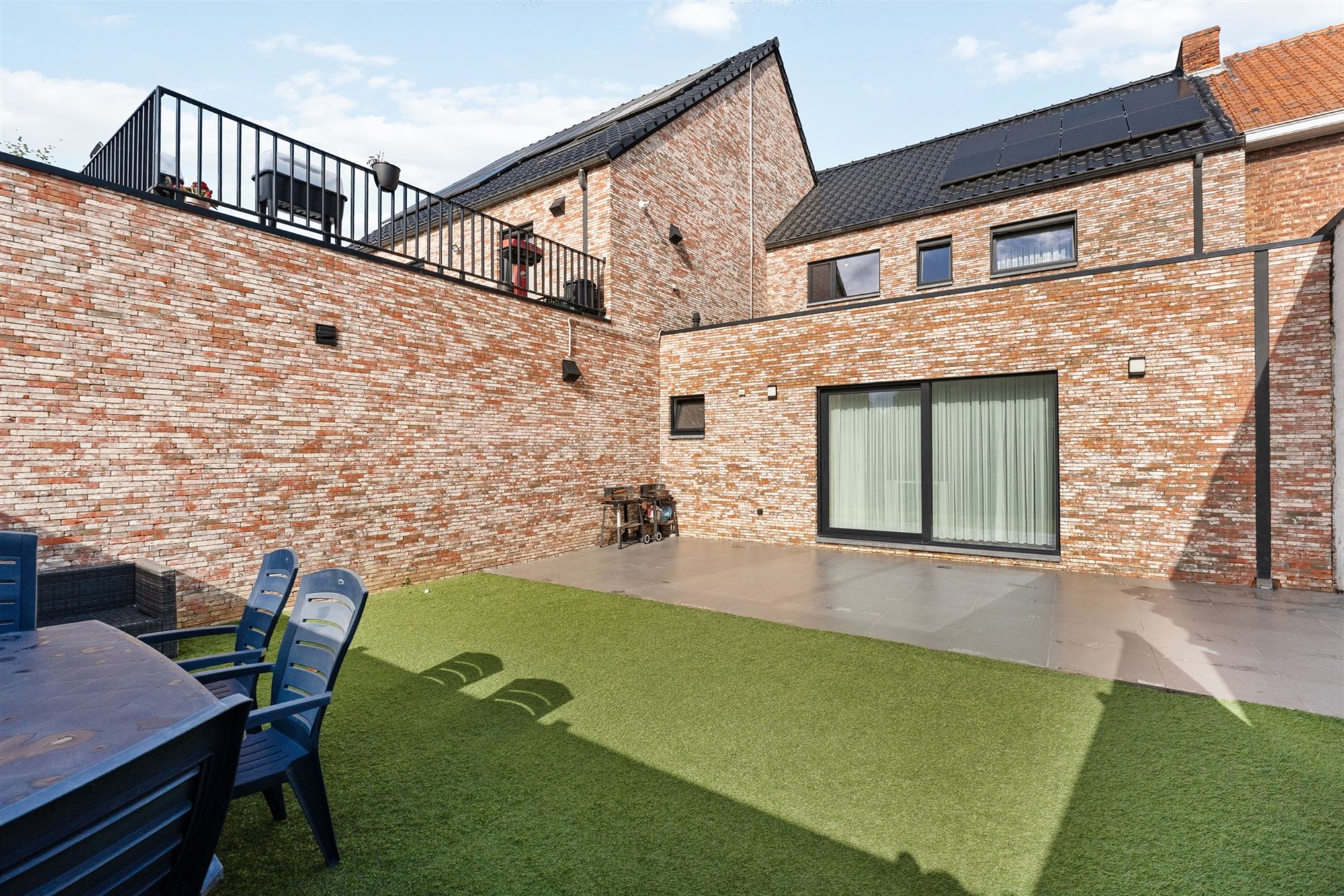 KNAPPE WONING (198M²) MET 3 SLAAPKAMERS + RUIME ZOLDER TE BEVERLO foto 21