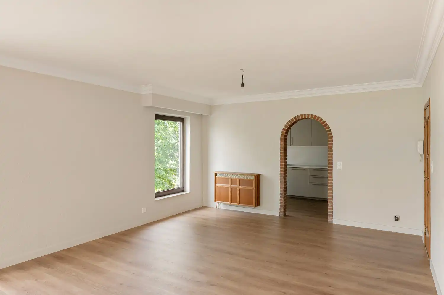 TE HUUR – Goed onderhouden appartement met 3 slaapkamers, terras en prachtig uitzicht. foto 10