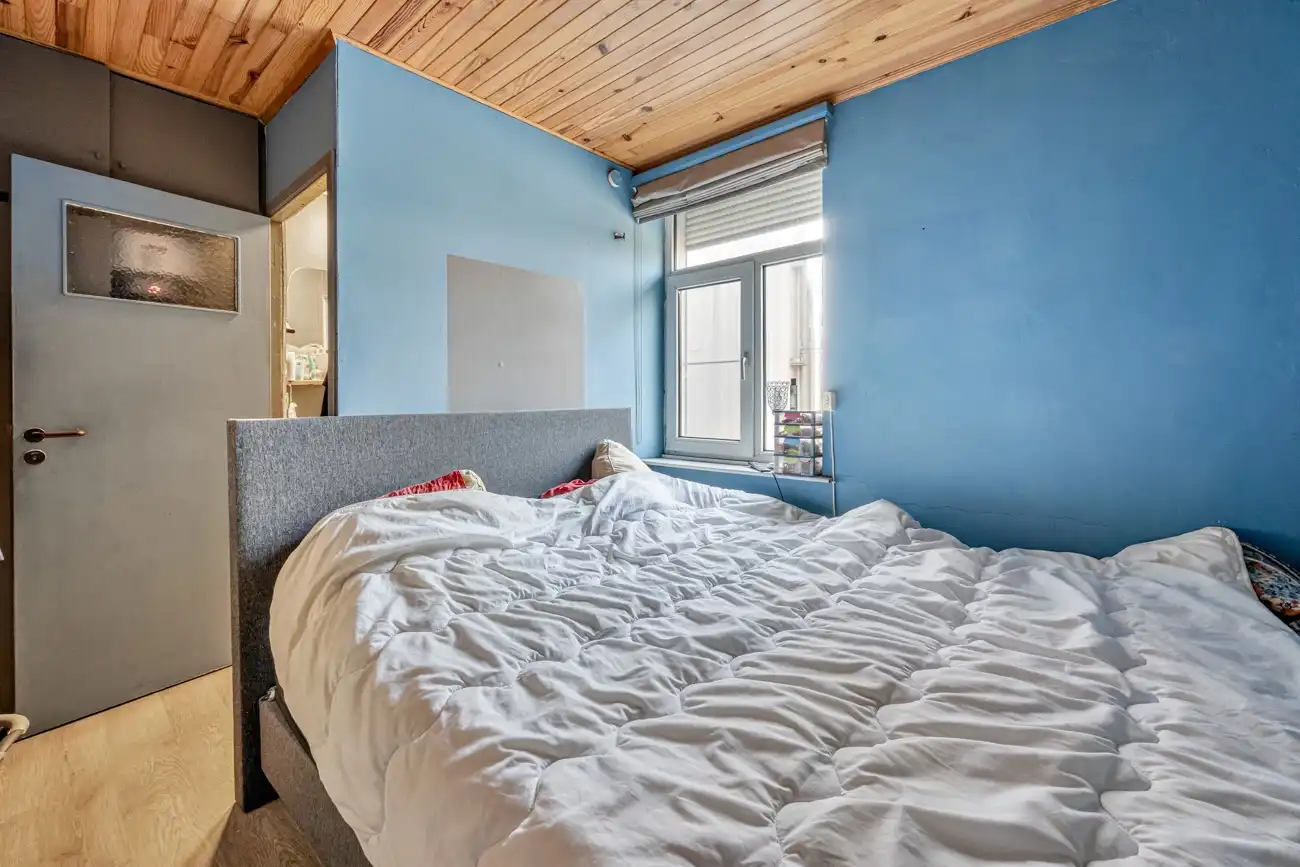 Charmante gesloten (kangoeroe)woning met heel wat potentieel op een gegeerde locatie in Oostakker! foto 23