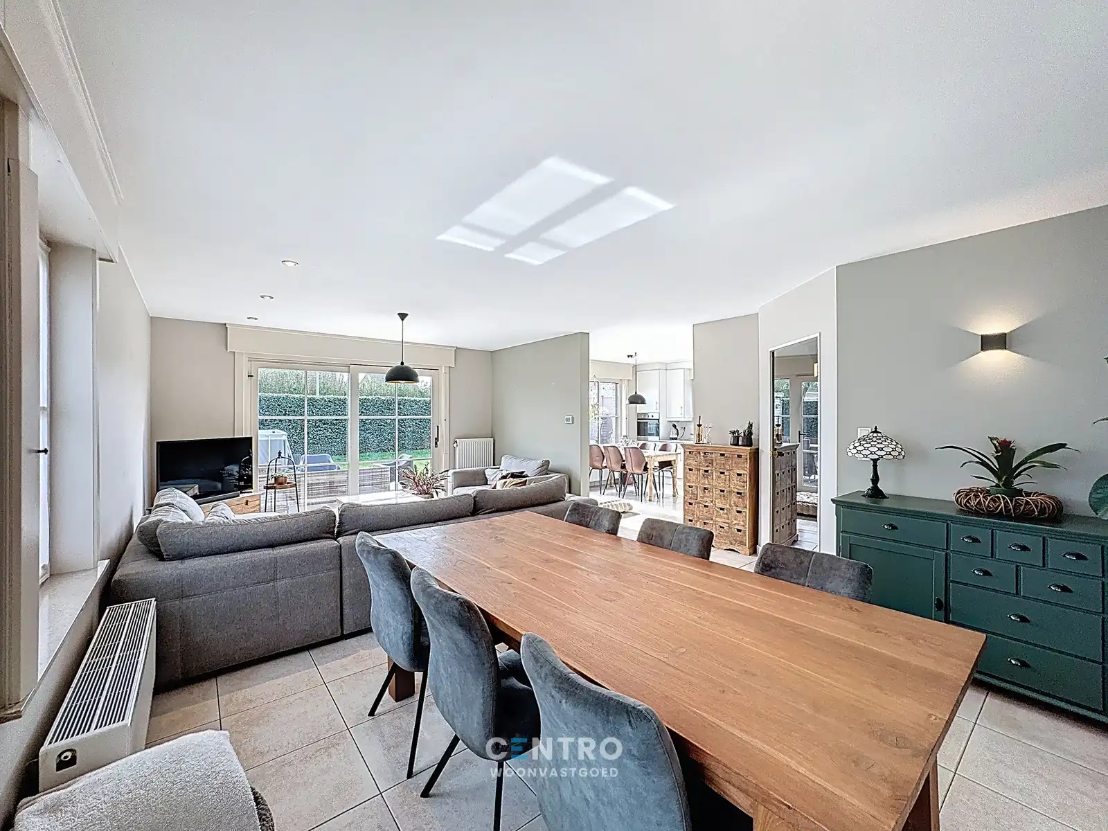 Goed onderhouden woning met 3 slpks én garage! foto 2