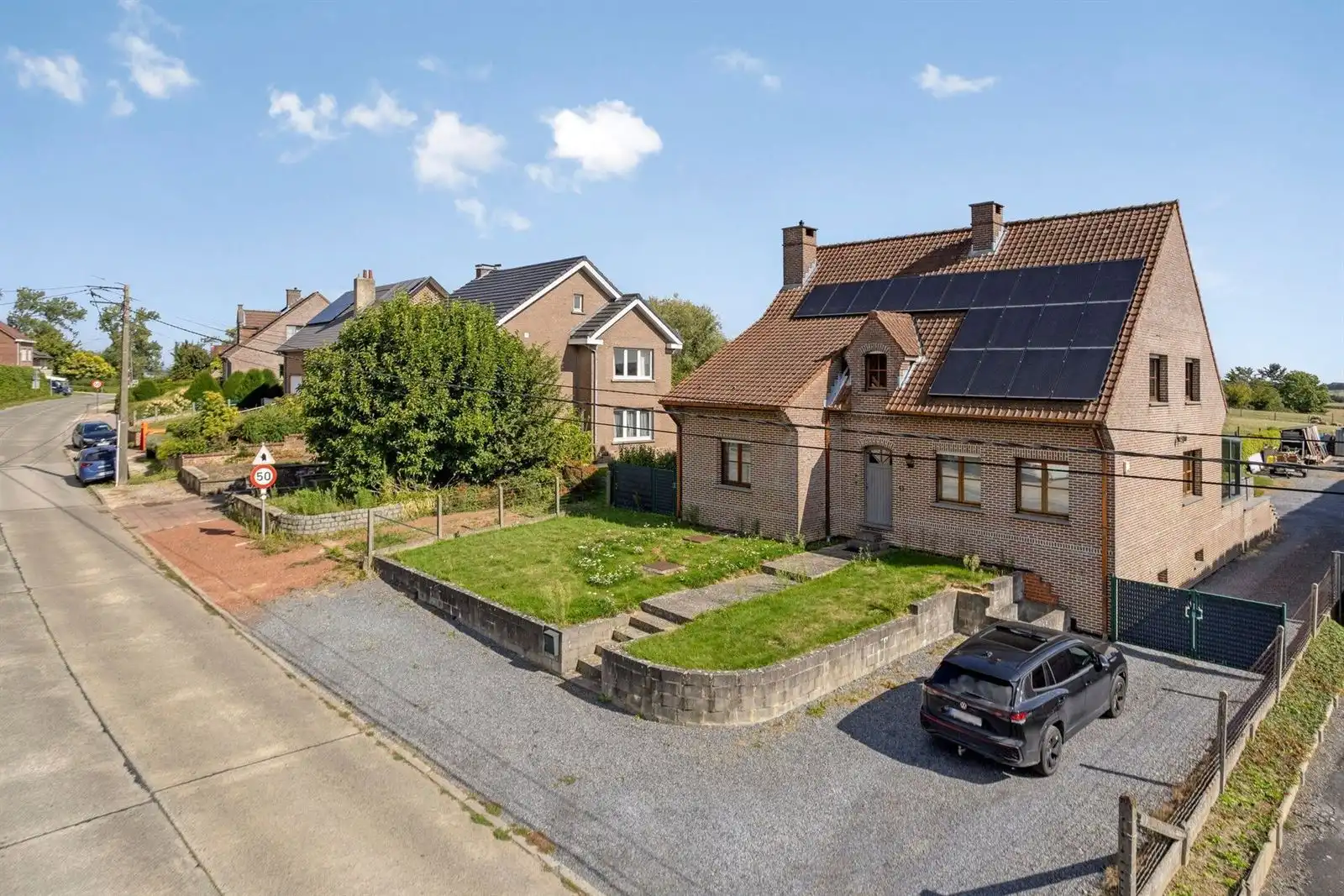 Zeer ruime woning (400m²) met 4 slaapkamers + 2 badkamers  foto 34