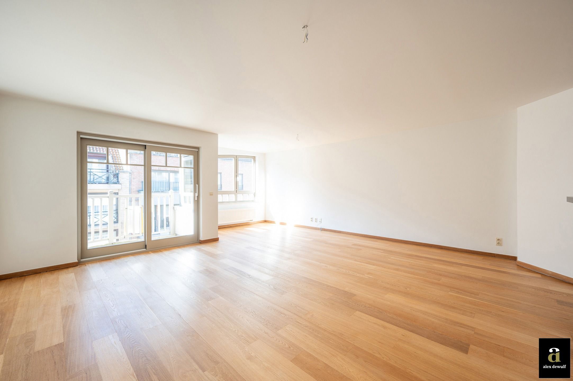 Ruim appartement met terras, centraal gelegen [Bayauxlaan]   foto 3