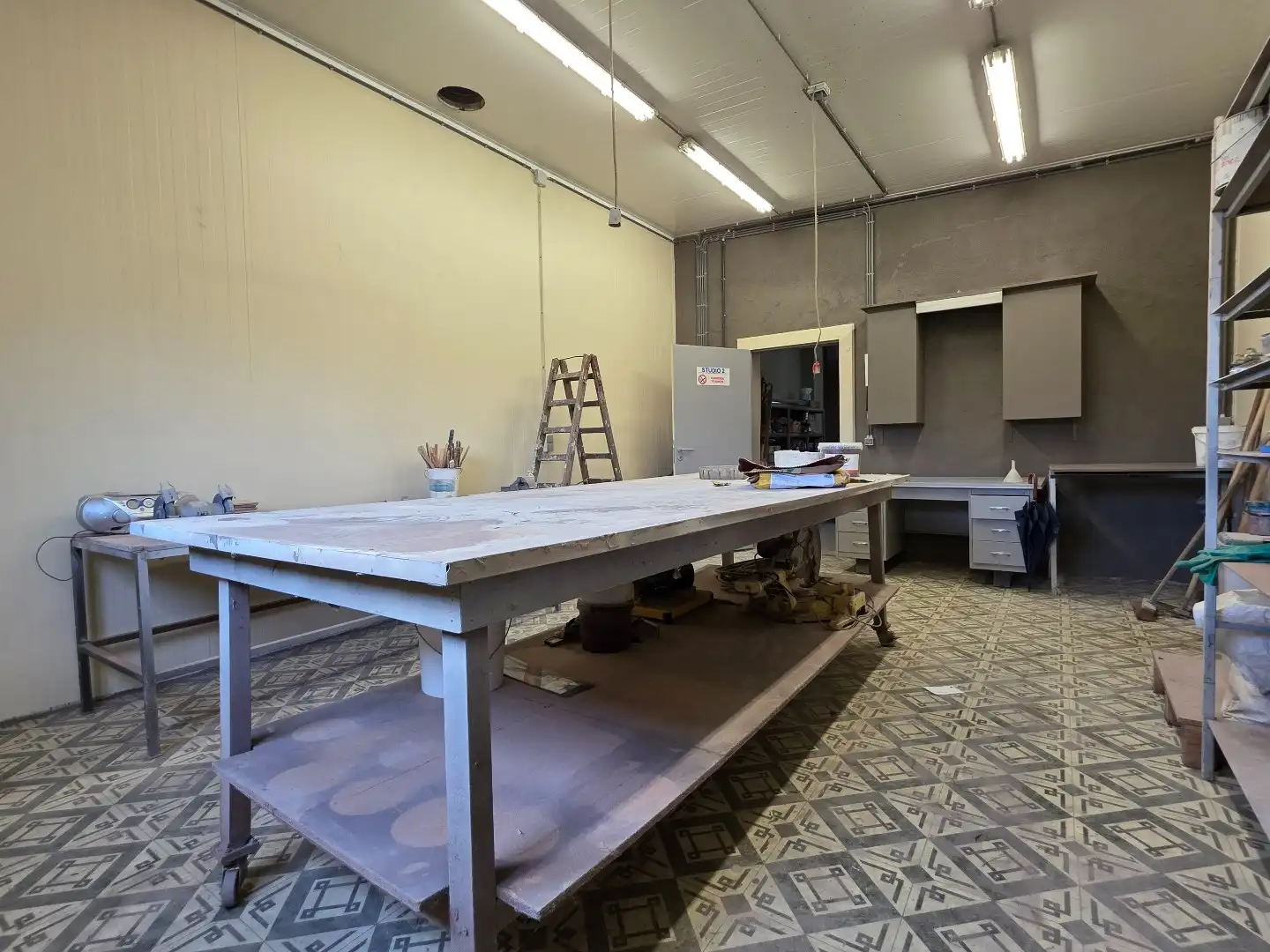 Vlot bereikbaar, veelzijdig atelier/magazijn in Beveren-Leie - geschikt voor diverse doeleinden! foto 10