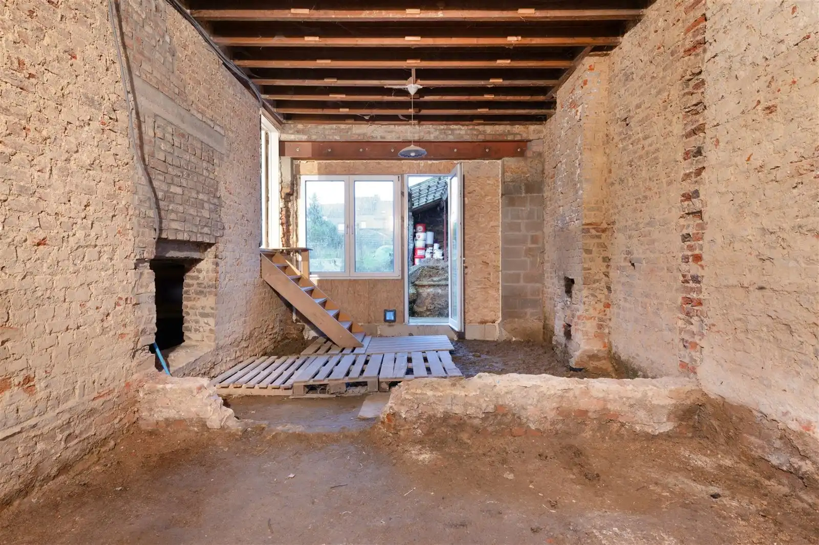 TE RENOVEREN WONING foto 2