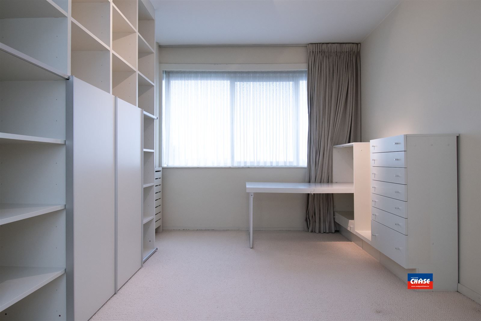 Ruim appartement met 2 slaapkamers & groot terras foto 16