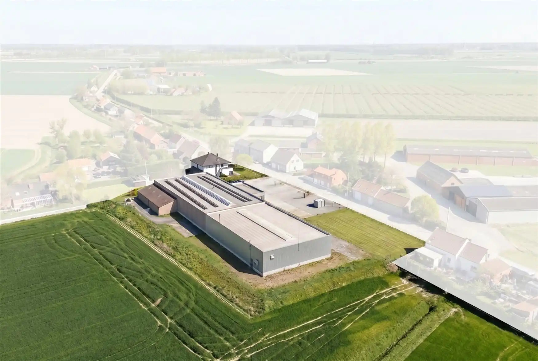 Exclusieve villa met bedrijfsgebouwen op toplocatie in Sint-Laureins foto 2