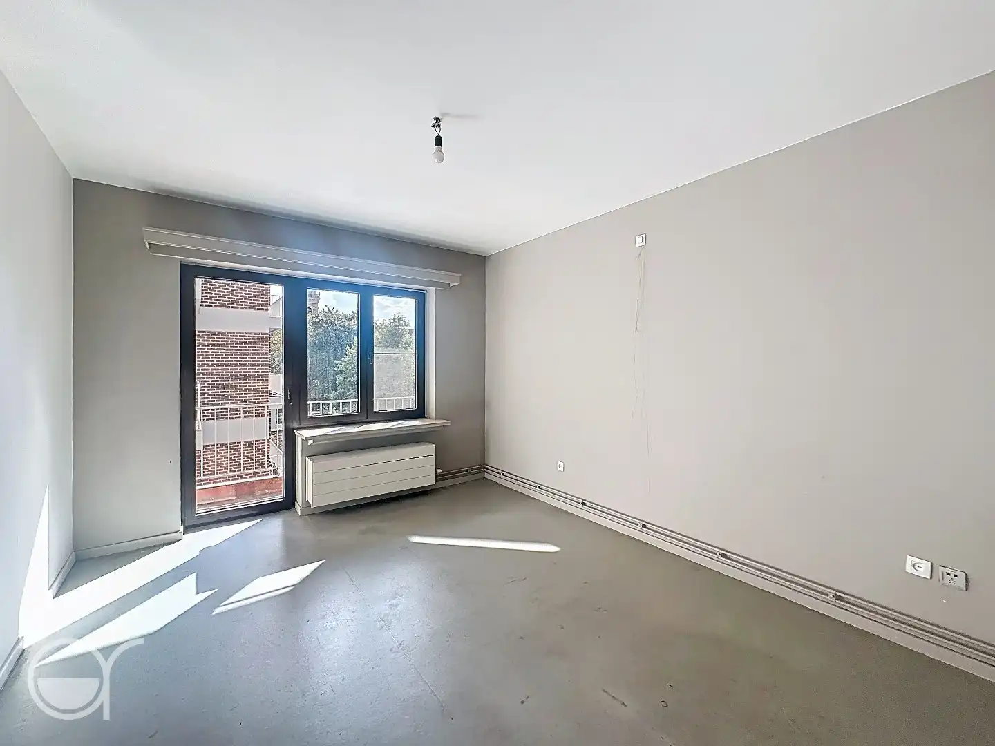 2-slaapkamer appartement te huur op het Sint-Annaplein foto 8