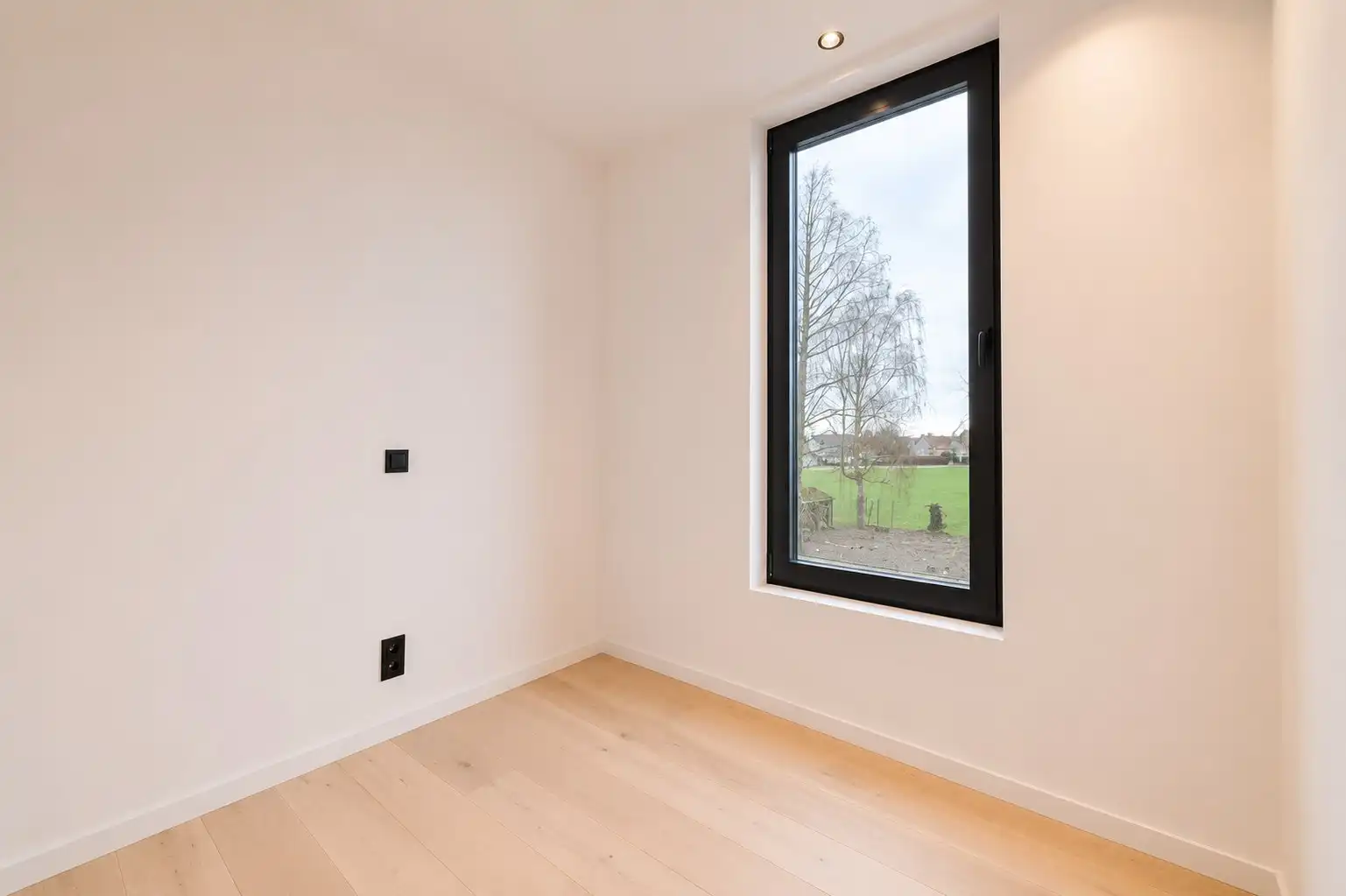 Ruime afgewerkte nieuwbouwwoning met landelijk zicht! foto 13