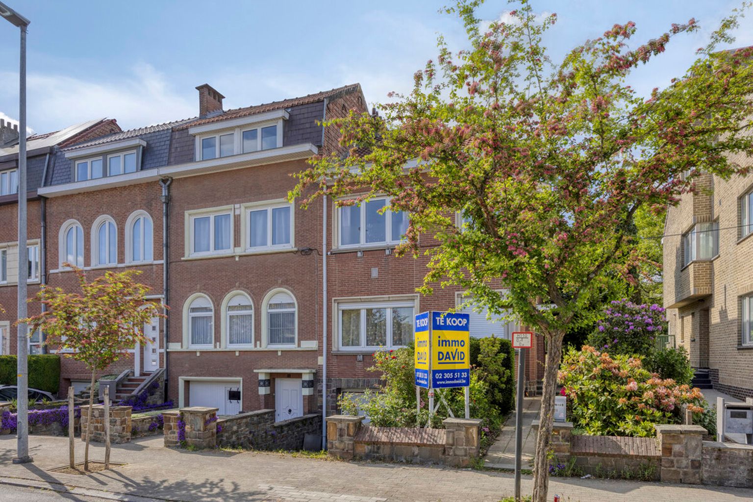 Hoofdfoto van de publicatie: immo DAVID stelt voor: instapklare 3-gevelwoning