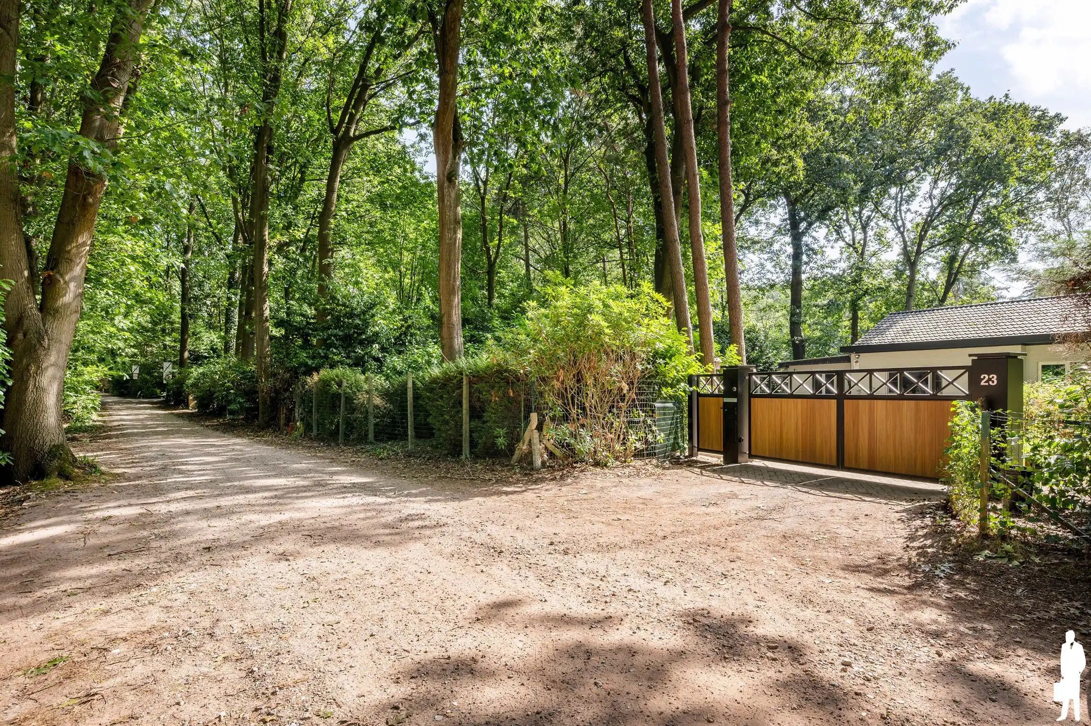 Volledig gerenoveerde gelijkvloerse woning met 2 slaapkamers en zonnige tuin in een rustige, bosrijke omgeving te Essen Wildert foto 44