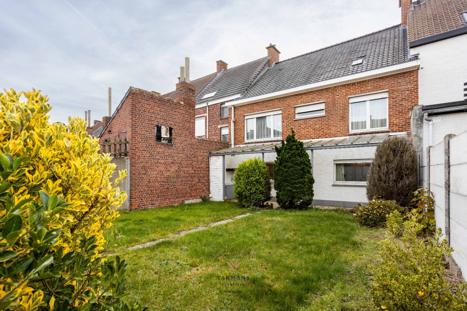 Zeer toffe ruime woning met garage en tuin foto 25