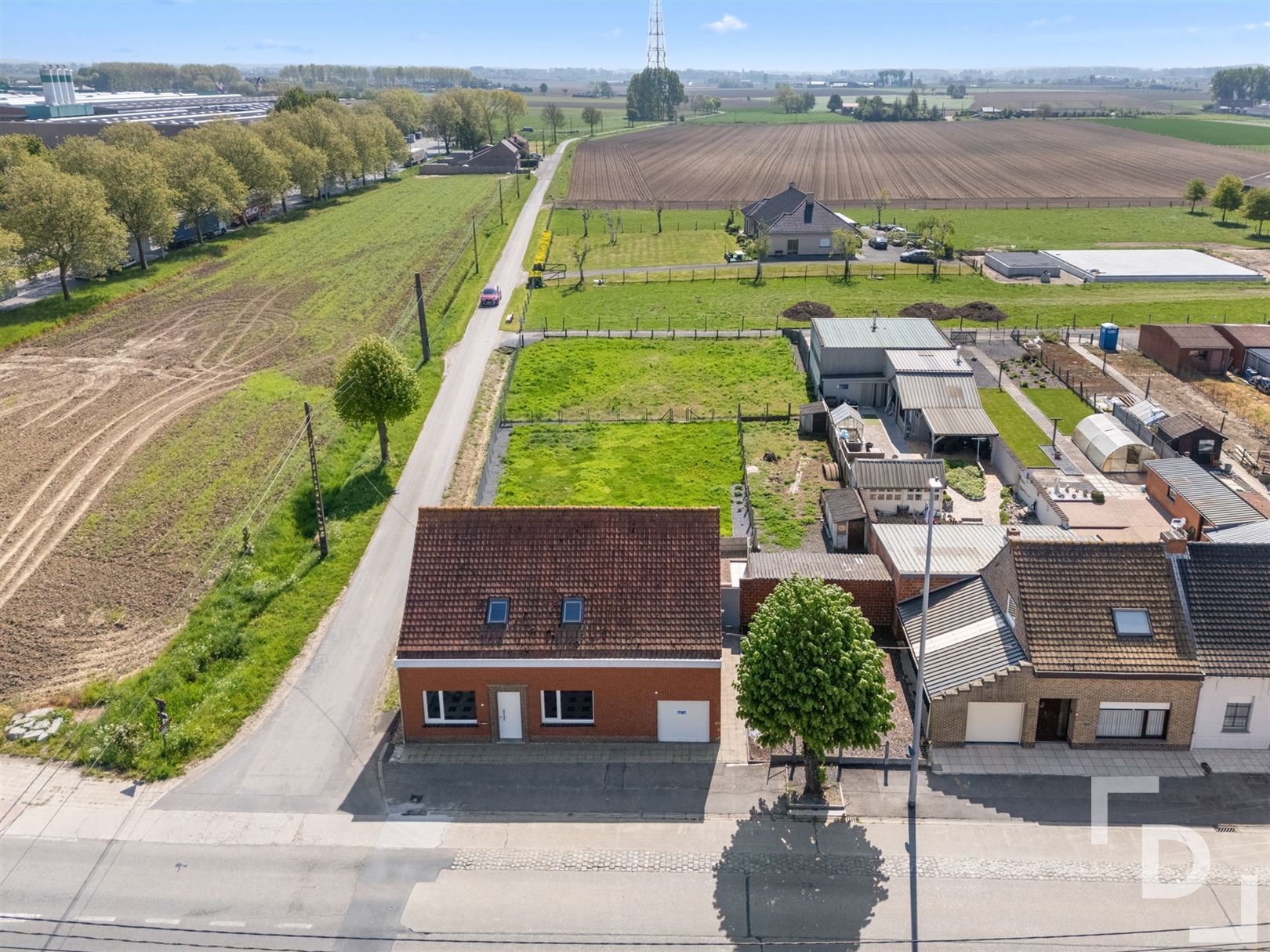 Vrijstaande woning op ruim perceel te koop te Vlamertinge. foto 34