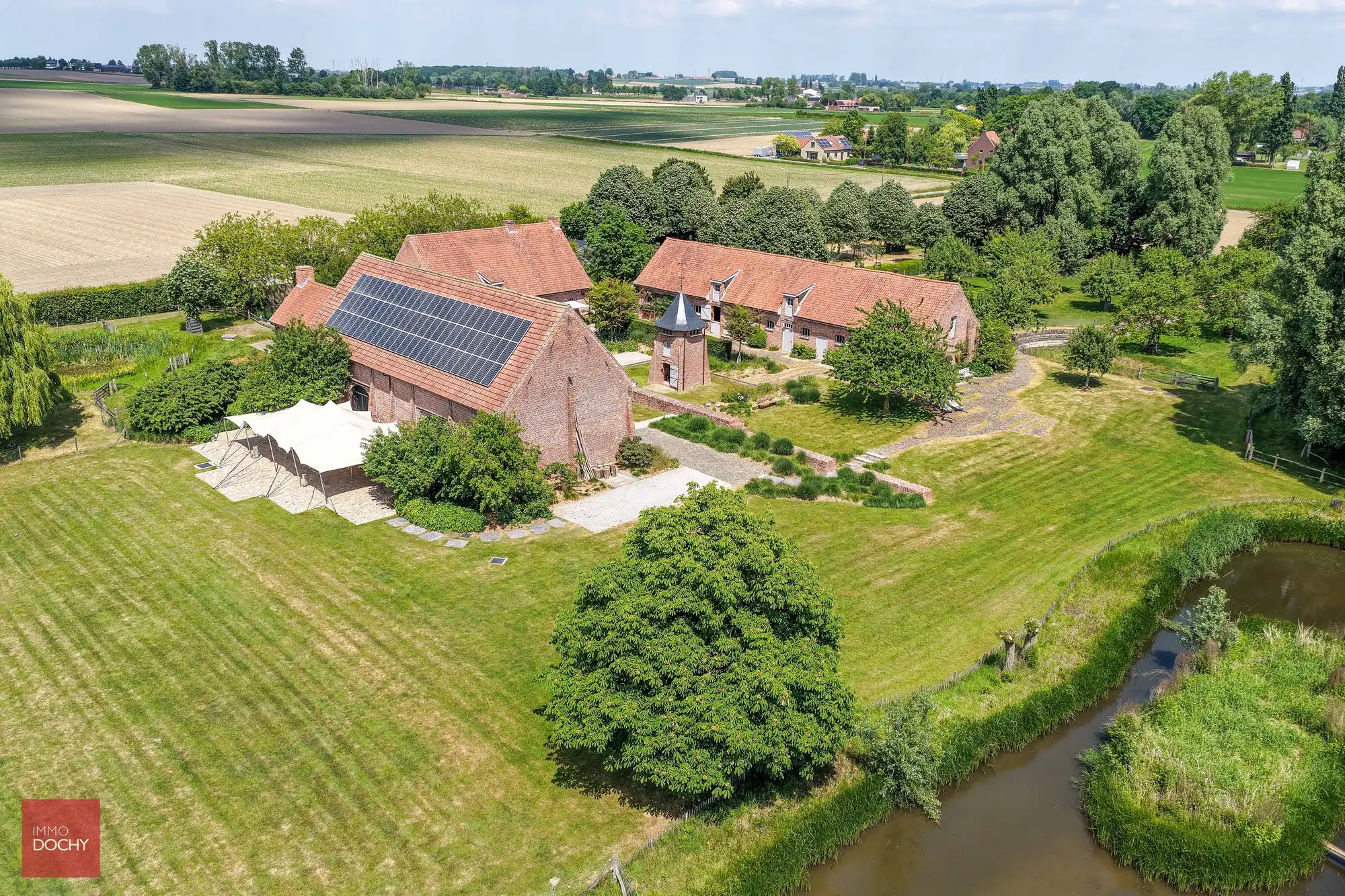 Instapklare hoeve met feestzaal en horeca vergunning foto 4