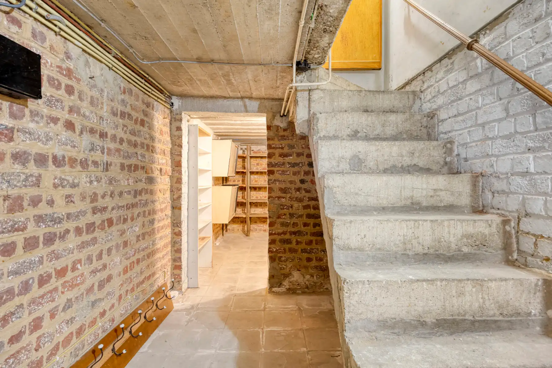 Goed gelegen woning met 3 slaapkamers, garage en tuin foto 25