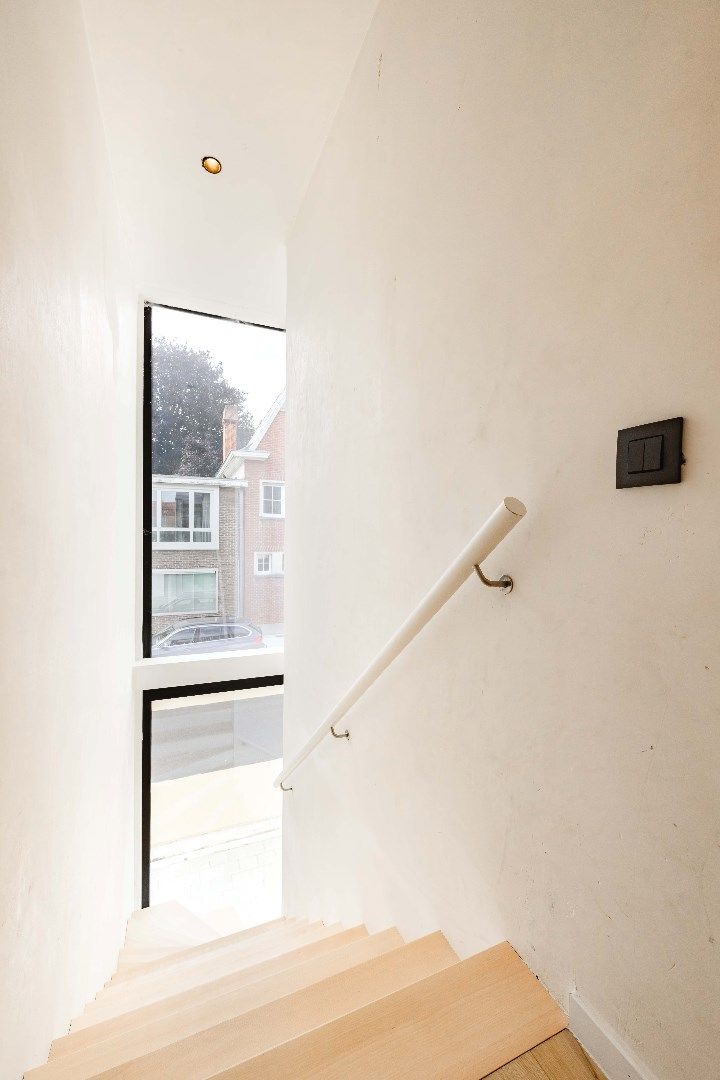 PRACHTIGE ENERGIEVRIENDELIJKE STADSWONING (MET 3 SLPKS)!  foto 14