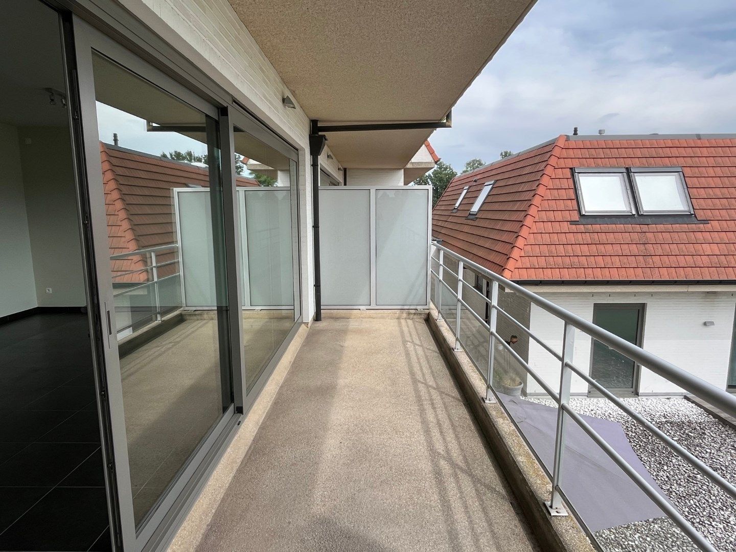 Hoogwaardig, eigentijds appartement met ondergrondse staanplaats foto 8