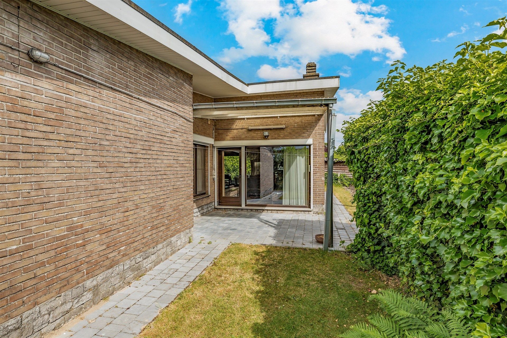 Te renoveren bungalow met 3slks op topligging foto 19