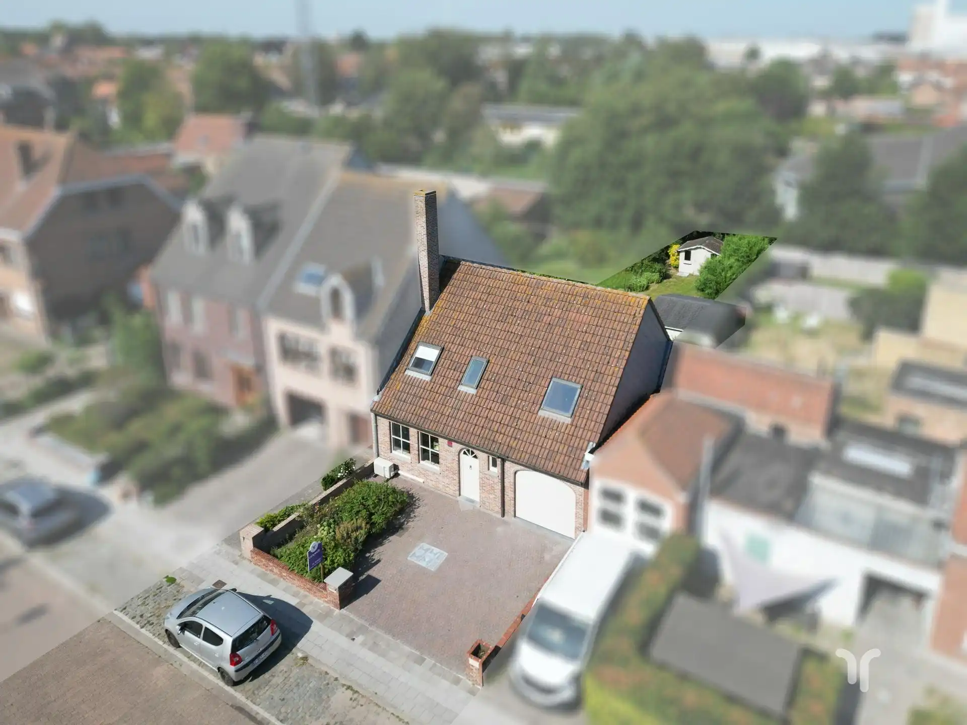 Hoofdfoto van de publicatie: Deze rustig gelegen woning bevindt zich net buiten de stadskern en op wandelafstand van scholen, winkels en openbaar vervoer. 
