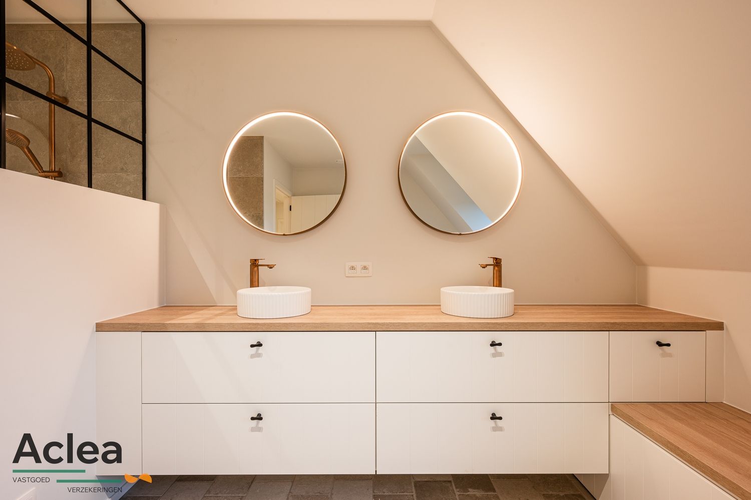 Unieke landelijke nieuwbouw woning met open zichten foto 31