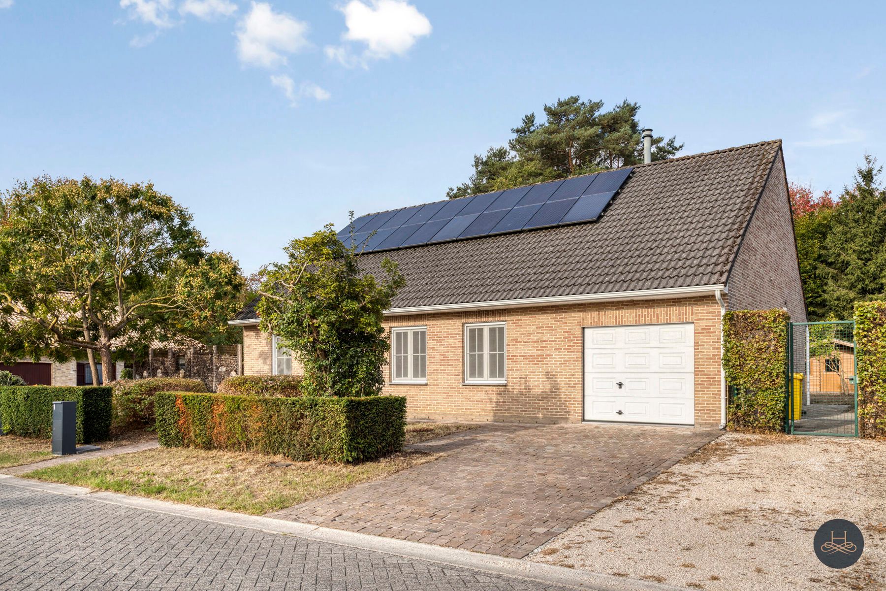 Gezellige en goed onderhouden gelijkvloerse woning foto {{pictureIndex}}