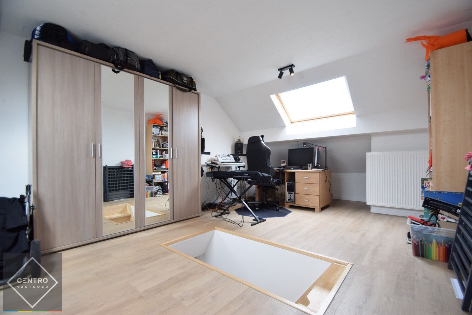 Volledig gerenoveerde woning met 3 slpks en leuke tuin! foto 19