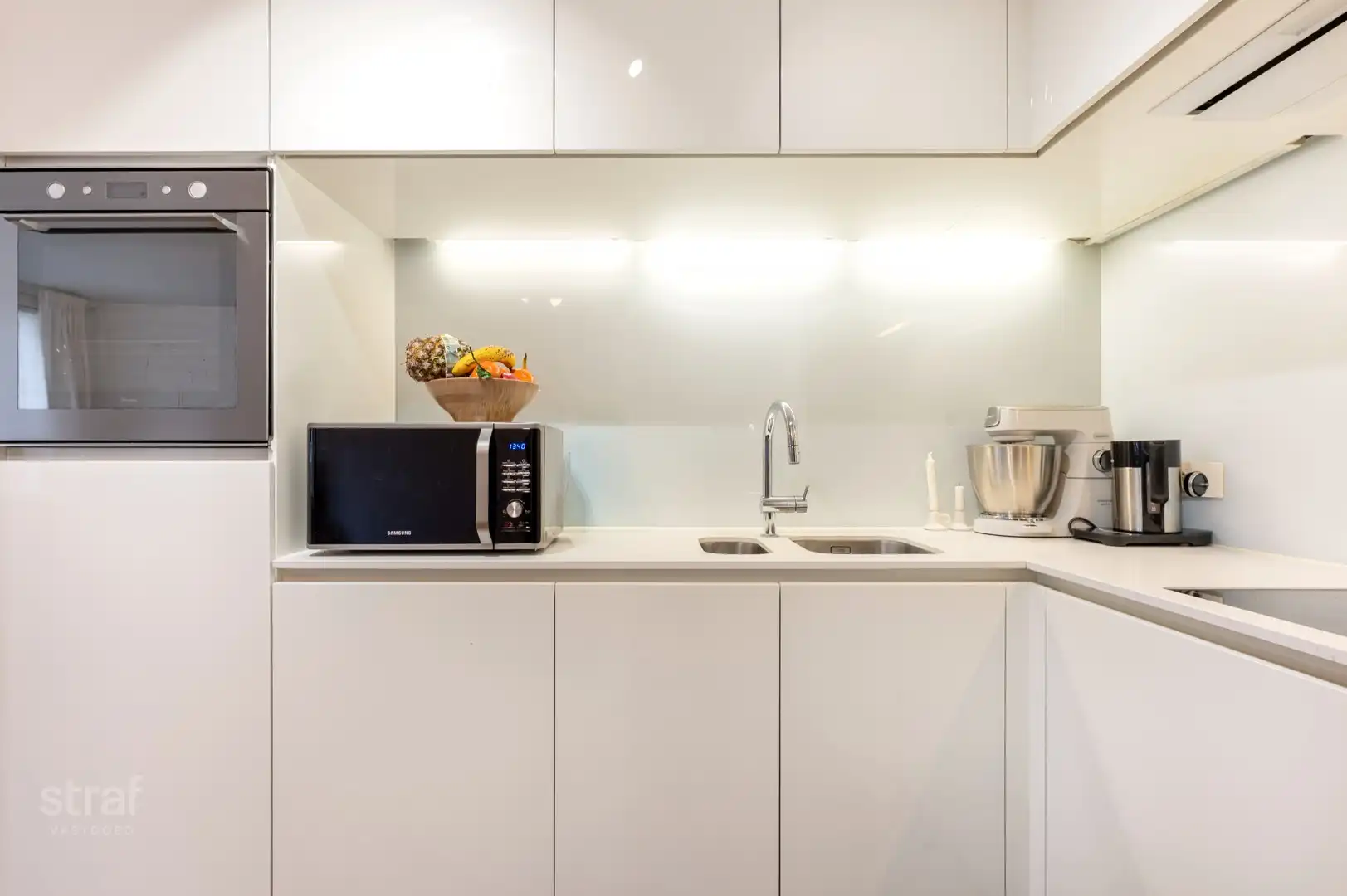 Twee slaapkamers, autostaanplaats, Galgenweel én hartje Antwerpen op één plek foto 7