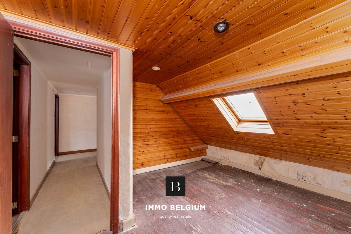 Totaal te renoveren woning in de Noordzeestraat foto 14