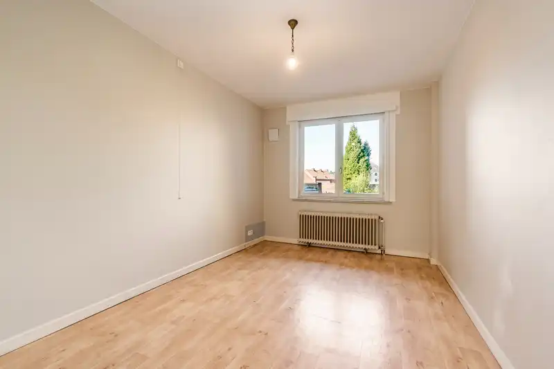 Roeselare Centrum - Lichtrijk appartement met 2 slaapkamers en garage foto 7