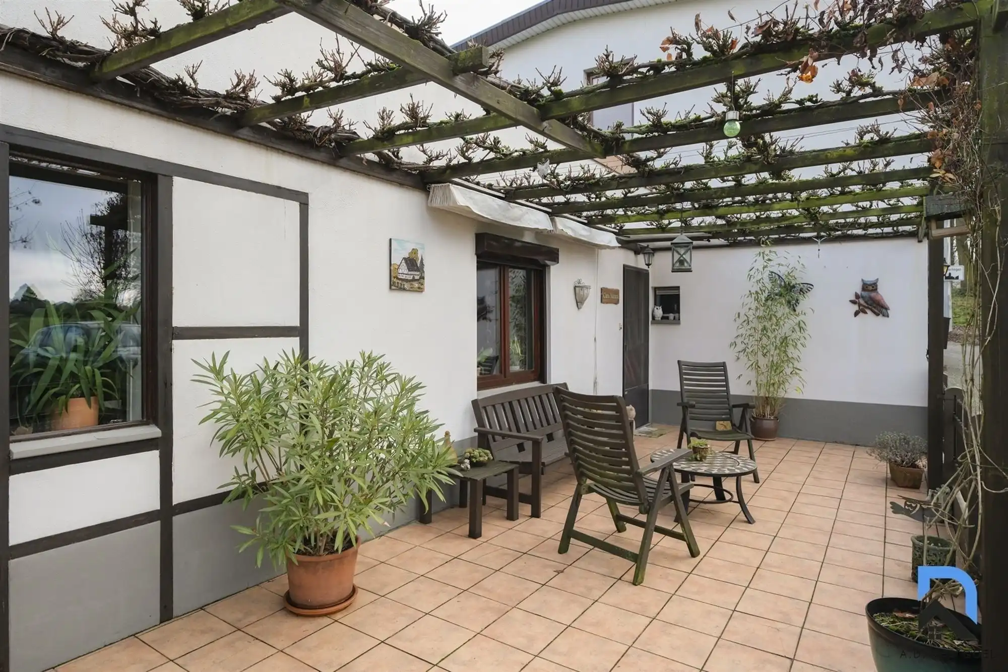 Mooie woning in het groen foto 23