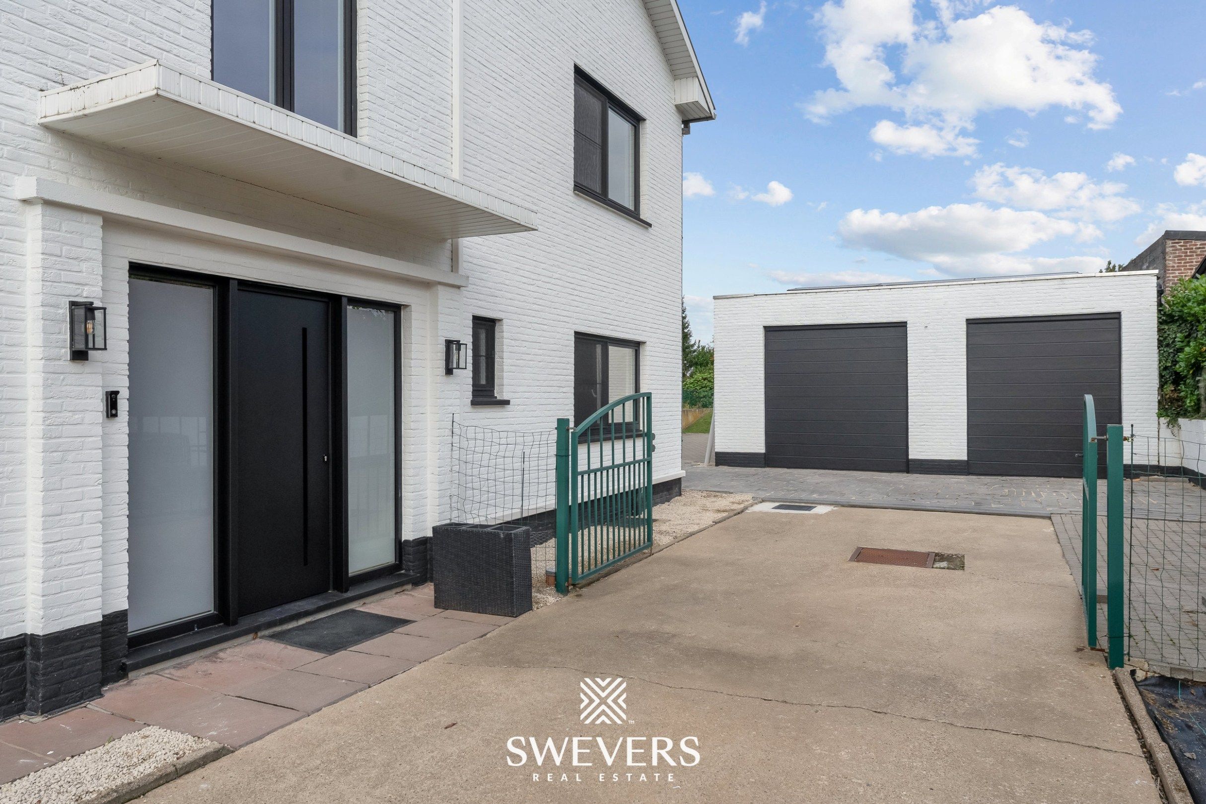 Volledig vernieuwd pareltje met terras, balkon & loods in Riemst foto 27