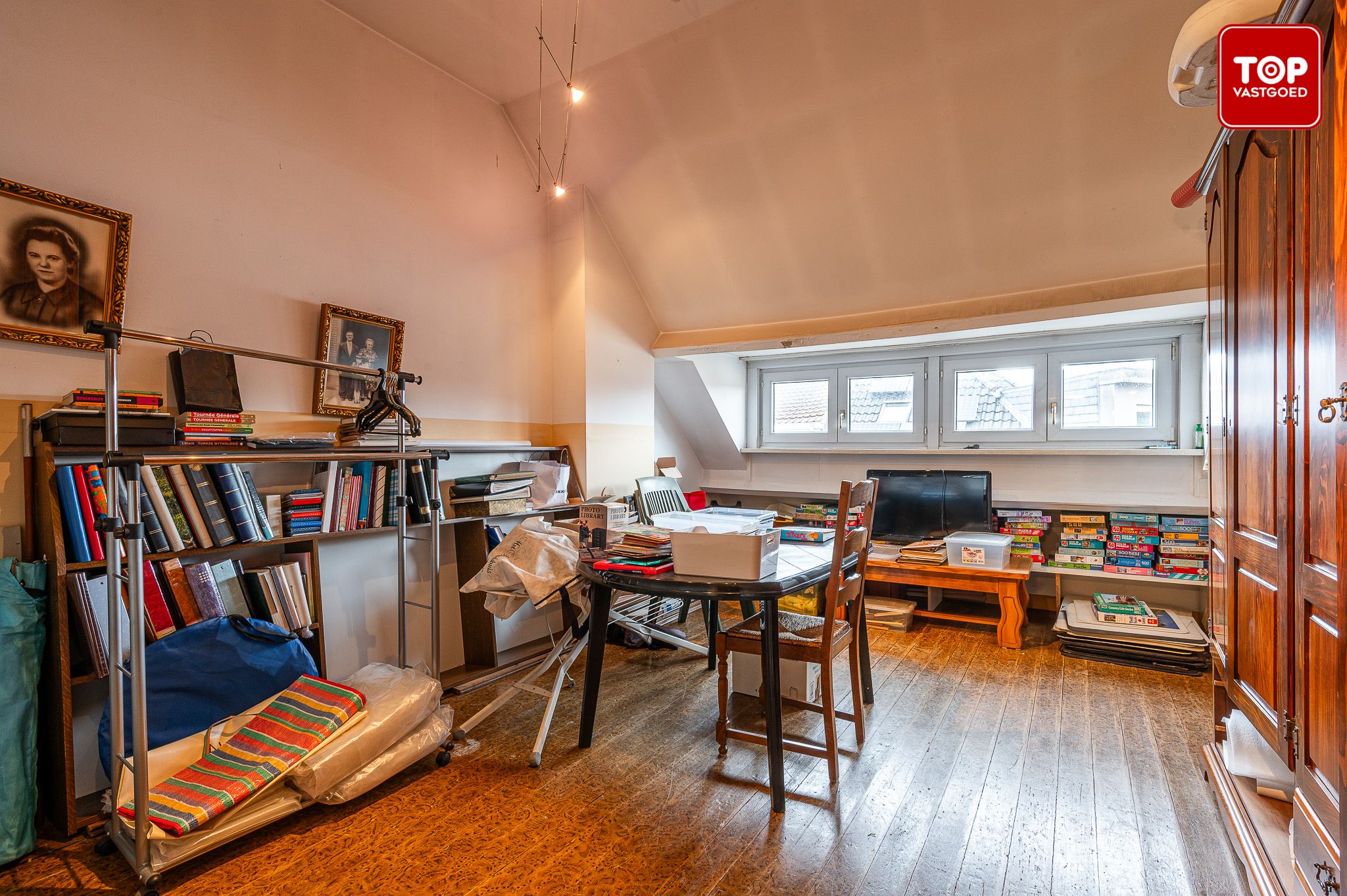 Instapklare woning met 4 slaapkamers en tuin foto 23