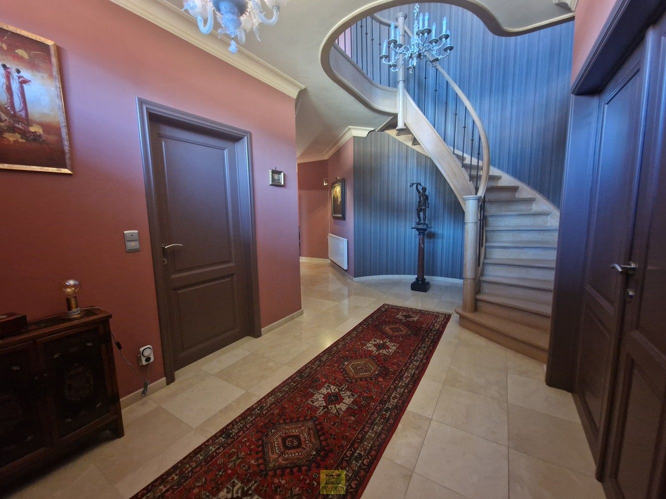 Charmante ruime villa in rustige, doodlopende straat foto 8