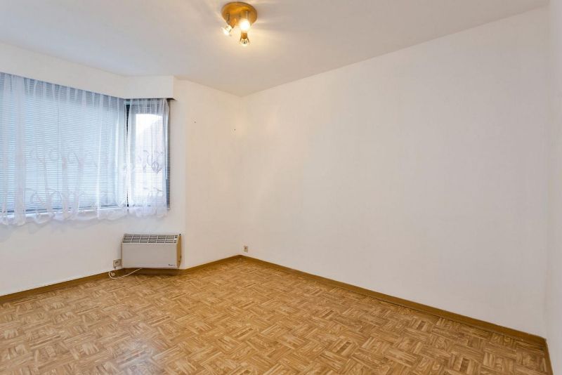 Rumbeke- Instapklaar appartement met garage foto 8