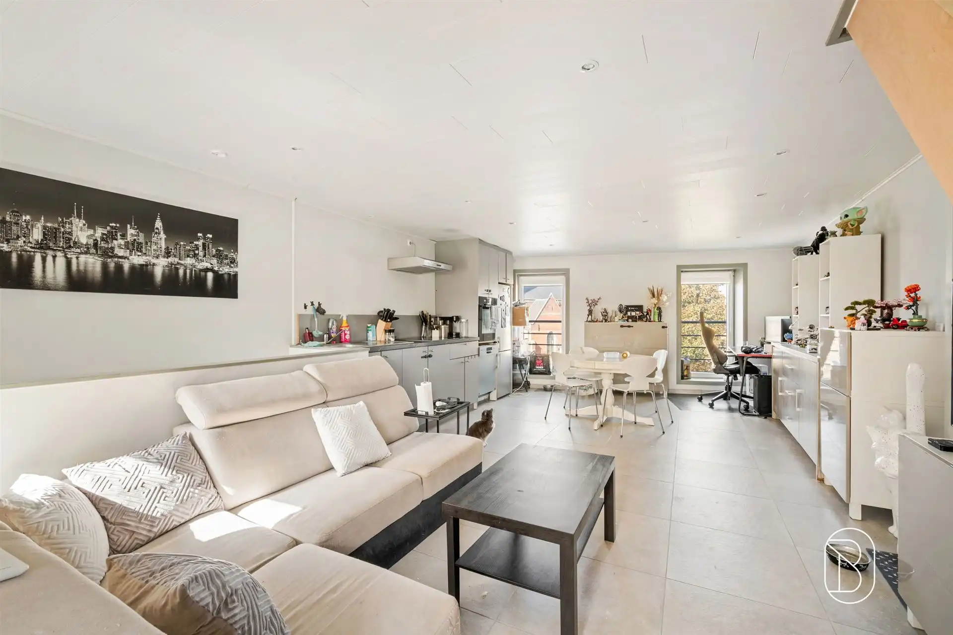 Gerenoveerde opbrengsteigendom bestaande uit 2 appartementen. foto 26